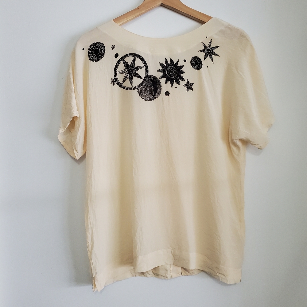 Vintage Laurel 38 By escada 1980 100% Silk Blouse Cream Celestial Sun Moon Stars - Picture 7 of 16